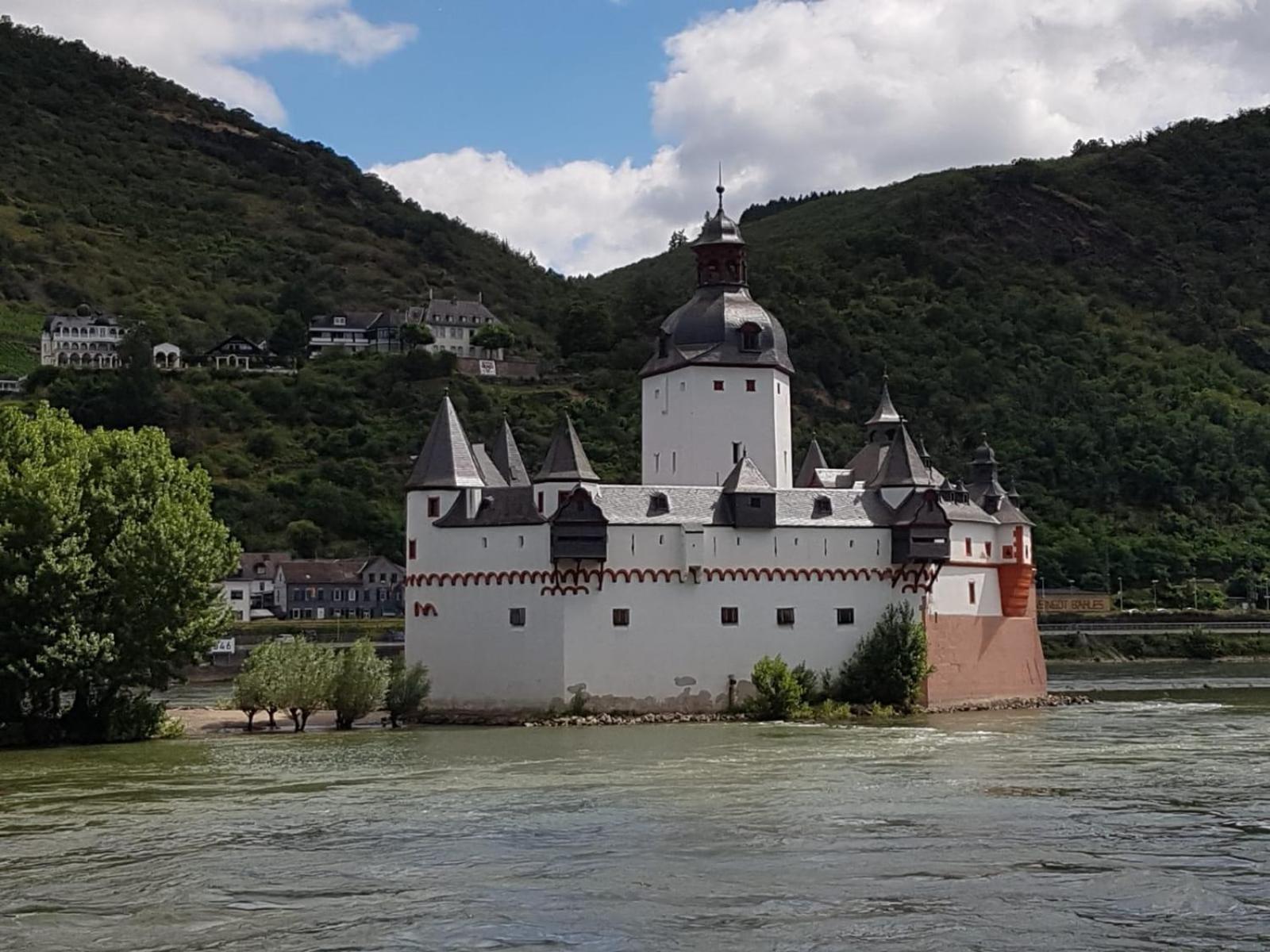 Gaestehaus Karbach Oberwesel Buitenkant foto